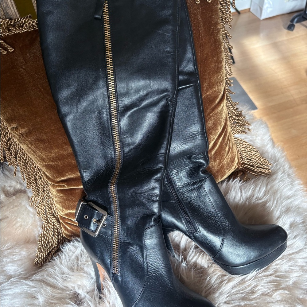 Aldo Black Heeled Boots with Gold Zipper